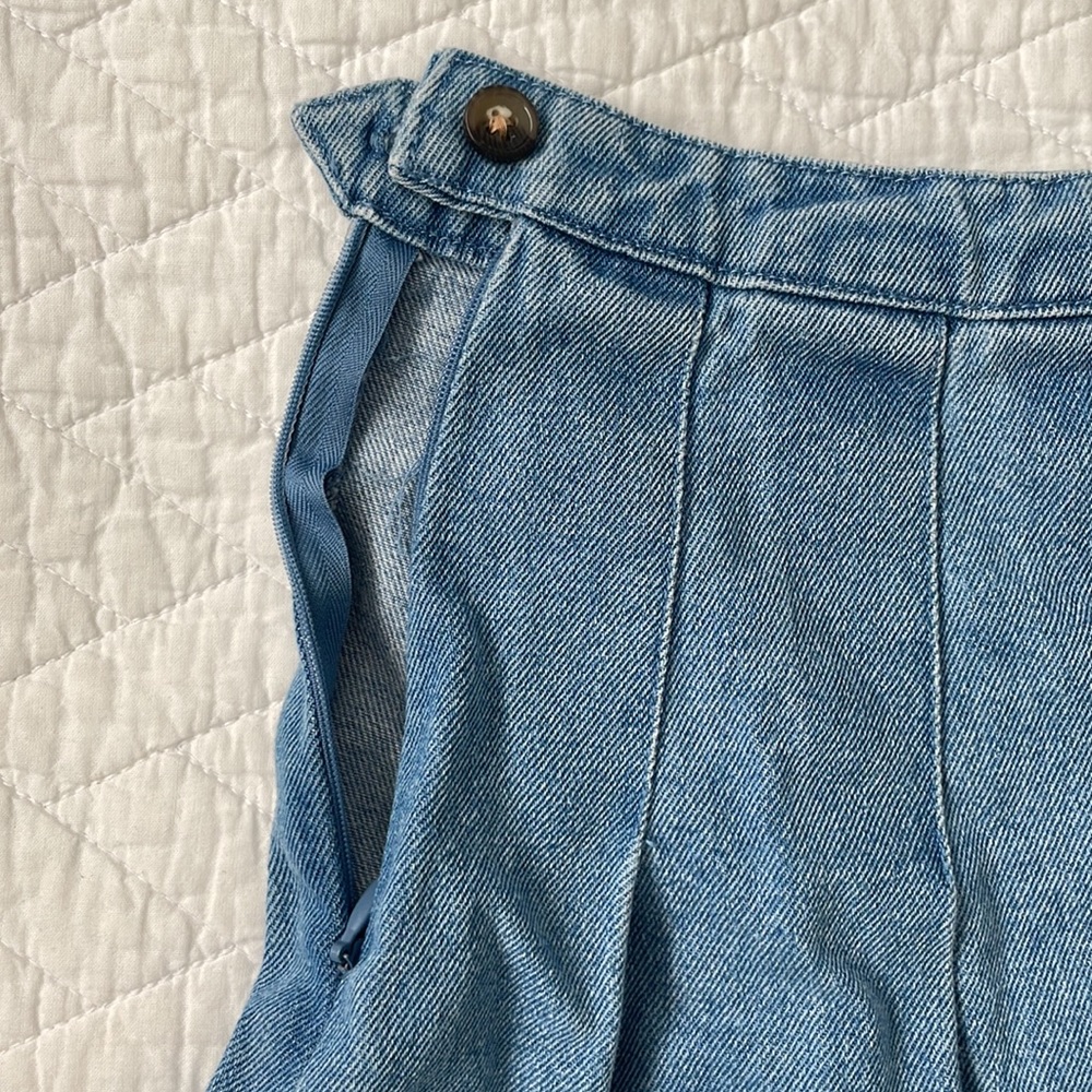 Forever 21 pleated mini skirt - Picture 3 of 4